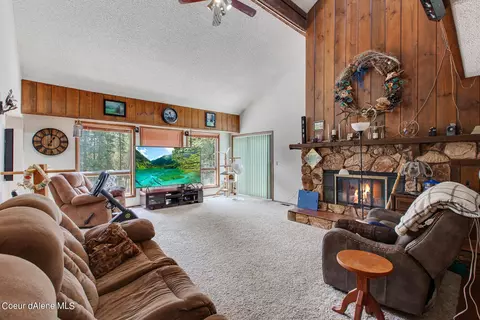 224 Pinecrest Loop, Sandpoint, ID 83864 photo 12