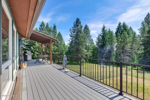 224 Pinecrest Loop, Sandpoint, ID 83864 photo 8