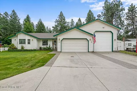 5928 N Pinegrove Dr, Coeur D'alene, ID 83815