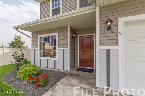 1166 E Allenby Ave, Post Falls, ID 83854 photo 2