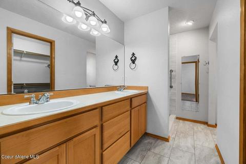 928 E Warm Springs Ave, Post Falls, ID 83854 photo 11