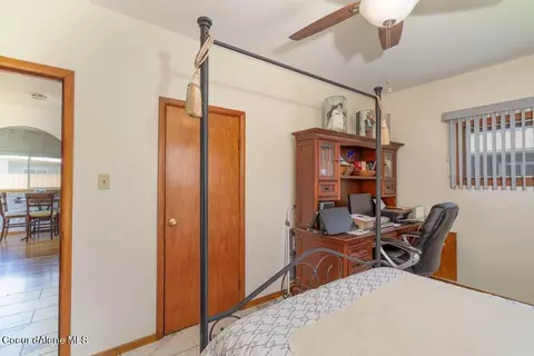 901 Everett Ave, Spokane, WA 99207 photo 11
