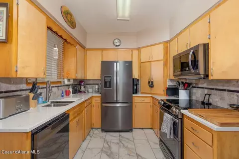 901 Everett Ave, Spokane, WA 99207 photo 7