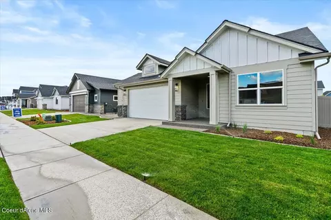 4476 E Corsac Fox Ave, Post Falls, ID 83854 photo 2