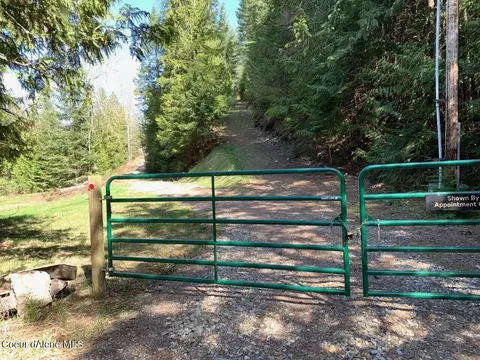Nna Ruby Creek Rd, Naples, ID 83847 photo 6