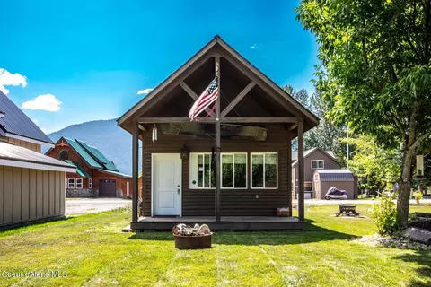 3 Elk Horn Dr, Clark Fork, ID 83811