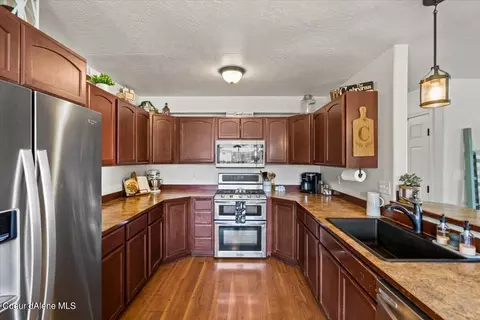 205 E 14th Ave, Post Falls, ID 83854 photo 17