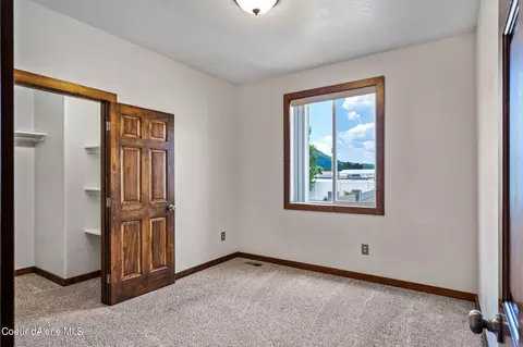519 E Walnut Ave, Osburn, ID 83849 photo 42