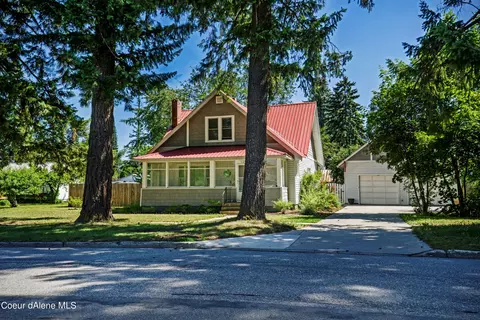 1013 Oak St, Sandpoint, ID 83864