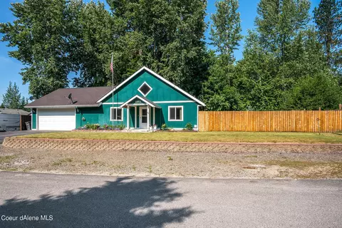 193 Kootenai Meadow Dr, Kootenai, ID 83840
