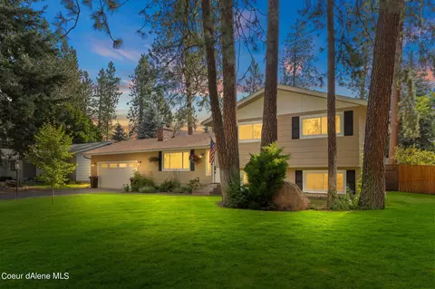 5310 N Parkwood Cir, Coeur D'alene, ID 83815