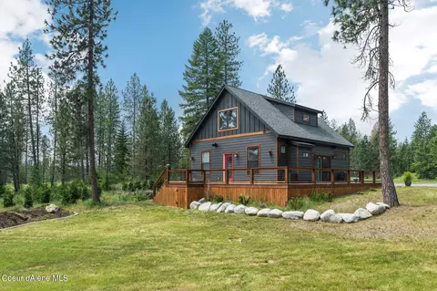 1222 E Rookery Rd, Hayden, ID 83835