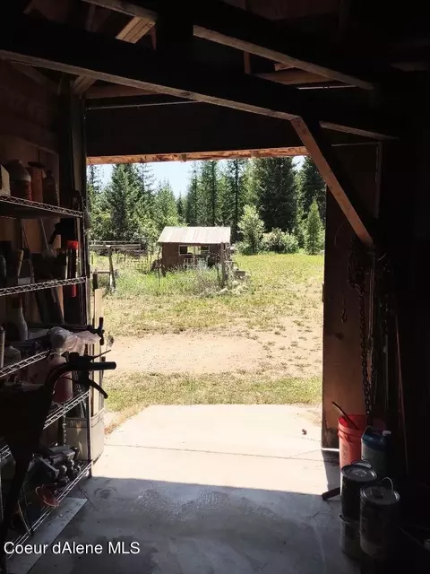901 Morris Rd, Naples, ID 83847 photo 35