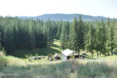 4226 Emerald Dr, Harrison, ID 83833 photo 9