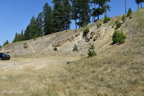 4226 Emerald Dr, Harrison, ID 83833 photo 8