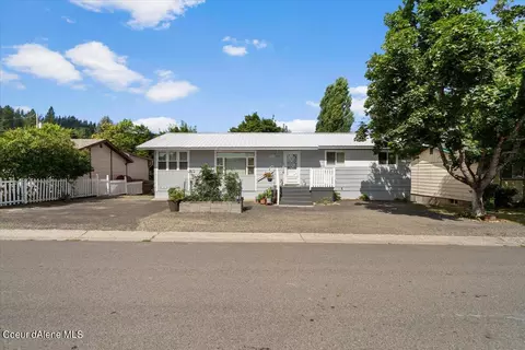 1117 S 2nd St, Saint Maries, ID 83861