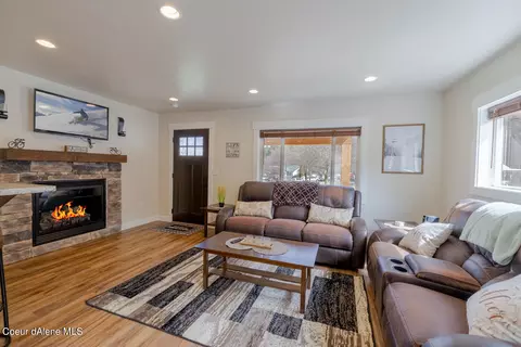 718 Division St, Kellogg, ID 83837 photo 4