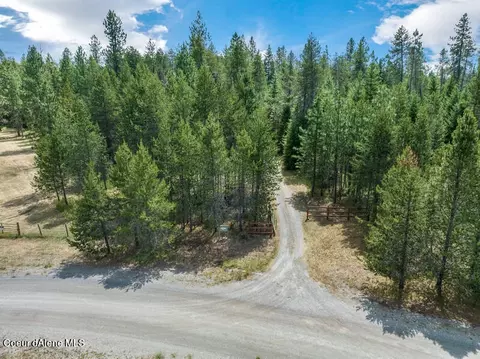 2756 E Homestead Loop, Hayden, ID 83835 photo 3