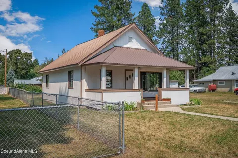 469 E Lincoln Ave, Priest River, ID 83856