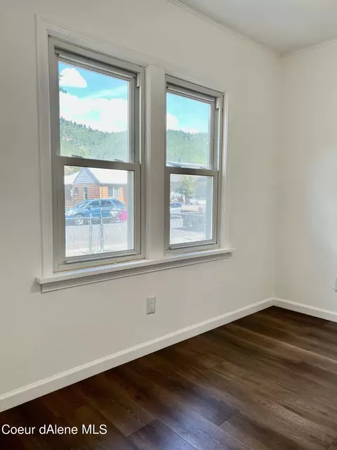 309 W Riverside Ave, Kellogg, ID 83837 photo 4
