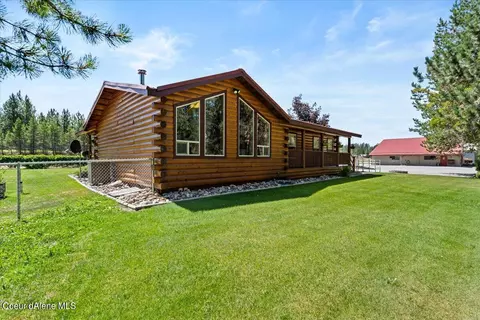 280 Skyhawk Dr, Spirit Lake, ID 83869