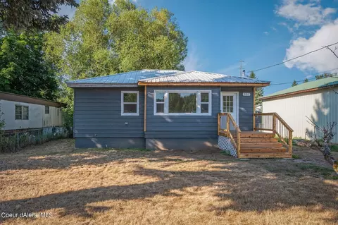 207 Burke Ave, Pinehurst, ID 83850 photo 2