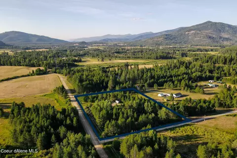 Nna Kenny Lane, Priest River, ID 83856