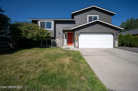 8091 N Coopers Hawk Dr, Hayden, ID 83835
