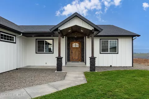 1739 Canyon Crest Way, Lewiston, ID 83501