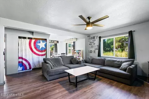 101 New St, Pinehurst, ID 83850 photo 4