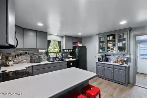 101 New St, Pinehurst, ID 83850 photo 11