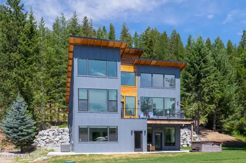 861 Lower Pack River Rd, Sandpoint, ID 83864