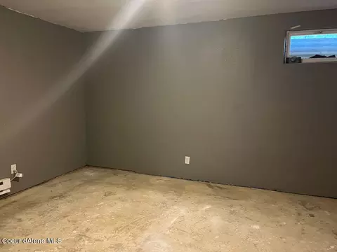 403 Hawthorne Dr, Pinehurst, ID 83850 photo 16