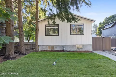 2817 N 10th Pl, Coeur D'alene, ID 83815