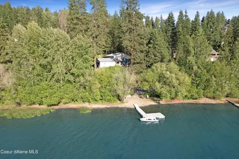 12798 N Cliff House Rd, Hauser, ID 83854