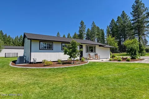 16633 N Pinewood Way, Hayden, ID 83835