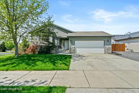 3466 E White Sands Ln, Post Falls, ID 83854