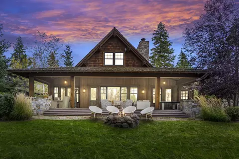 6347 S Gozzer Rd, Harrison, ID 83833