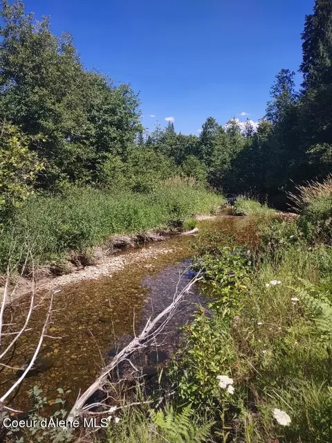 431 Fall Crk Rd, Naples, ID 83847 photo 4