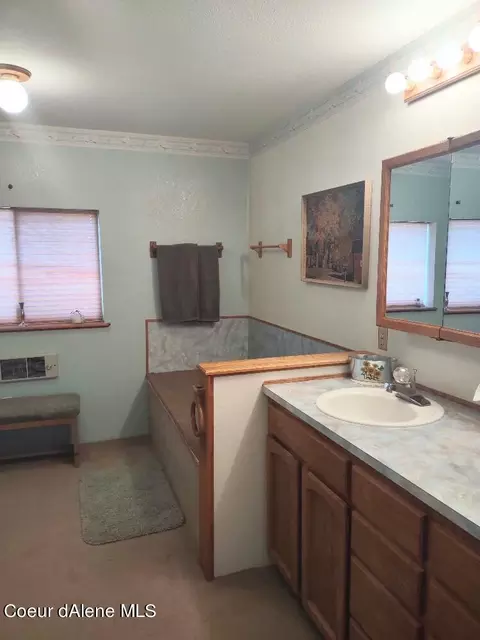 431 Fall Crk Rd, Naples, ID 83847 photo 24