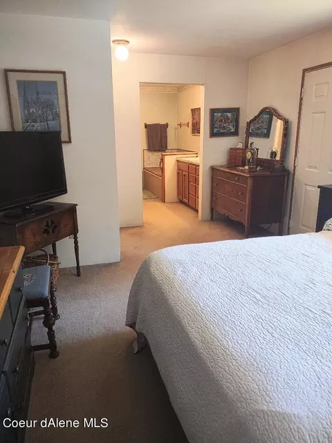 431 Fall Crk Rd, Naples, ID 83847 photo 23