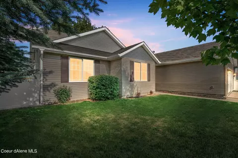1045 N Tubsgate Ct, Post Falls, ID 83854