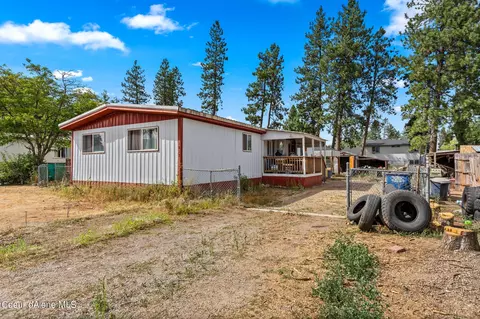 1817 E Bark Loop, Post Falls, ID 83854 photo 2