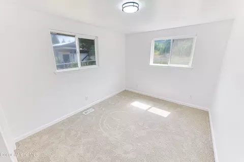 75 Stebbins Rd, Pinehurst, ID 83850 photo 10