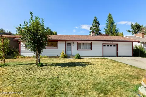1518 Hickory St, Sandpoint, ID 83864