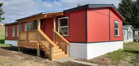 8892 W Meadow Brook Cir, Rathdrum, ID 83858