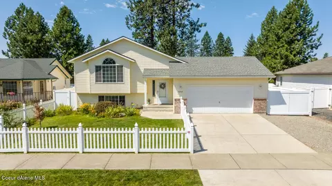 6717 N Windy Pines St, Coeur D'alene, ID 83815
