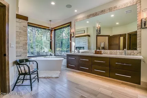1708 E Amulet Cir, Rathdrum, ID 83858 photo 18