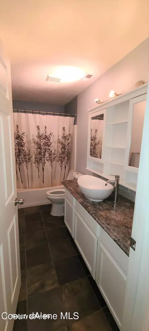 5460 E Steamboat Bnd, Post Falls, ID 83854 photo 18