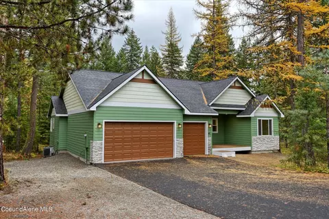 45 Forest Ridge Rd, Blanchard, ID 83804